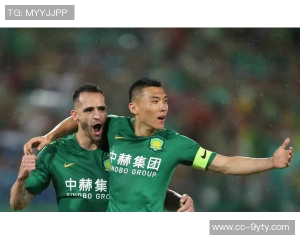 媒体人透露汉堡中卫拉莫斯薪资要求低或将加盟国安曾推荐给泰山队