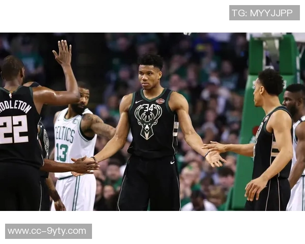 字母哥生涯30分10助场次创新高超越历史大前锋成就无可匹敌